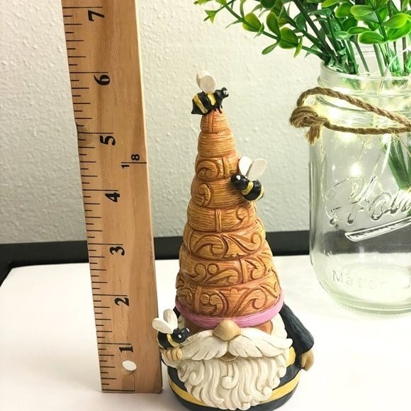 Jim Shore Bumblebee Gnome - Picture 7 of 8